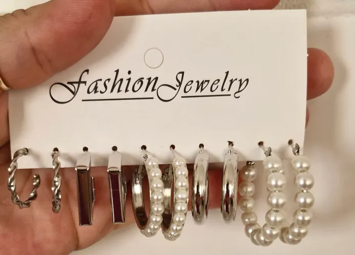 Kit 5 Par de Brincos - 25 reais 