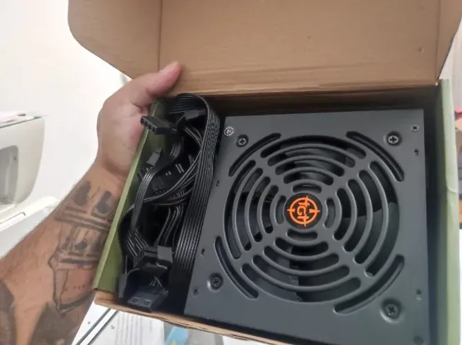 Fonte ATX 500W Bivolt Automática TGT - Nova