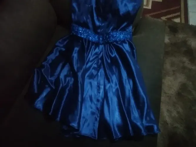 Vestido de Cetim azul para festas
