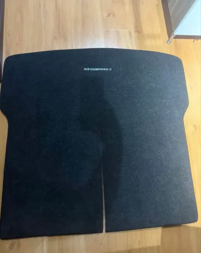 Tapete Porta Malas Jeep Commander Bipartido Carpete Borracha