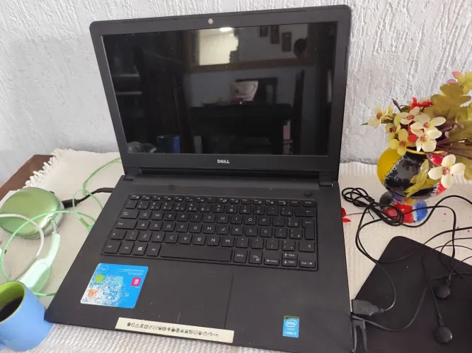Notebook Dell Core i5 ver detalhes nas fotos