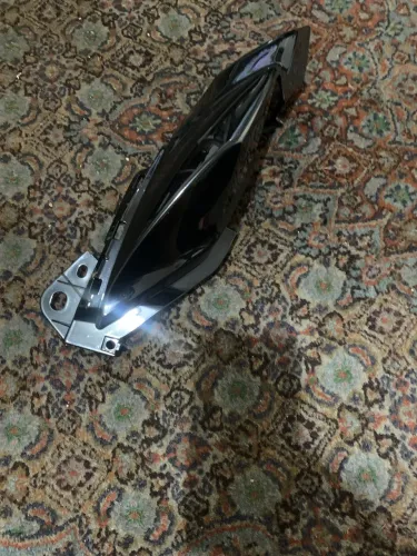 Carenagem lateral traseira Direita Yamaha Fazer Fz15 Original sem detalhes