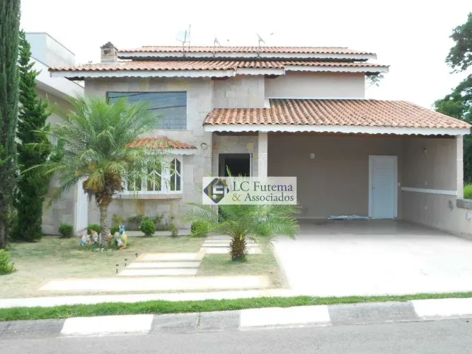 Casa em Condomínio em Villa Rica