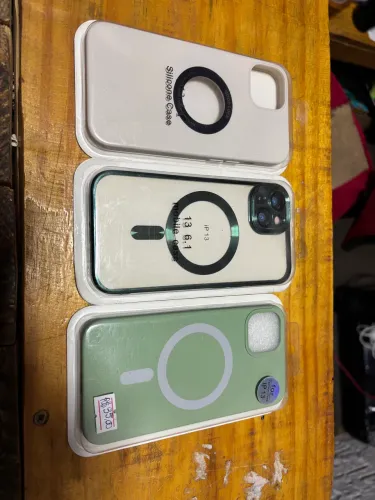 Capas IPhone 13 com MagSafe