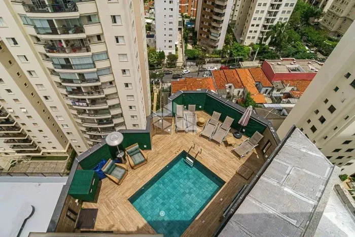Cobertura duplex 420m², 4 suítes, piscina, sauna, e 4 vagas a venda nas Perdizes!