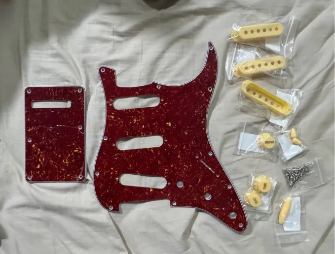 Kit Escudo Guitarra Fleor Stratocaster