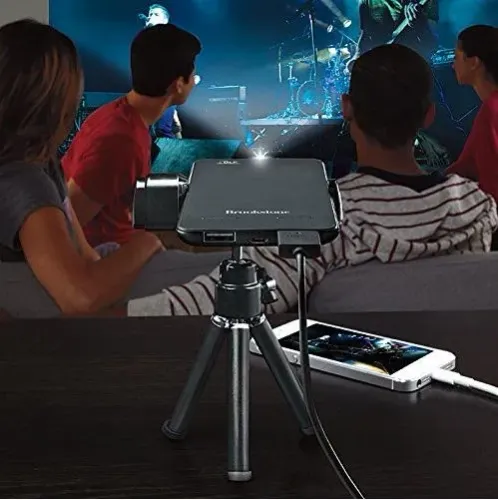 Projetor de Imagens e Videos Portátil (Seminovo Importado)