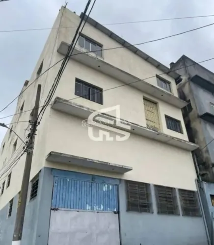Galpão a venda em Osasco com 780 m²
