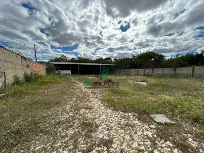 Galpão para para aluguel no bairro Centro, Sete Lagoas