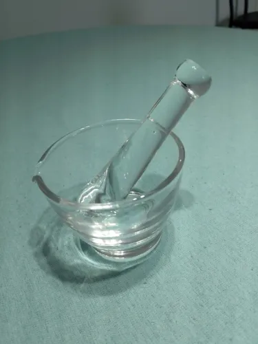 Pilão/ Moedor com Socador / Gral ou Almofariz com Pistilo em Vidro