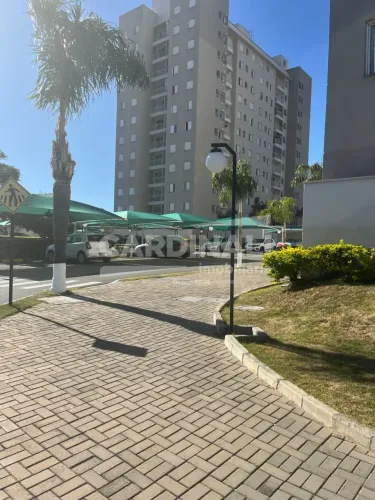 Apartamento à Venda no Condomínio Vista Prado em Campinas, 2 Dormitórios, Andar Alto com V