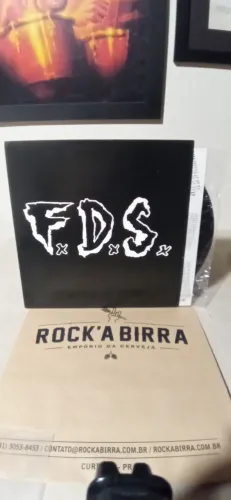 LP Disco de Vinil F.D.S. Fora De Si Punk Rock HardCore com encarte estado de novo usado