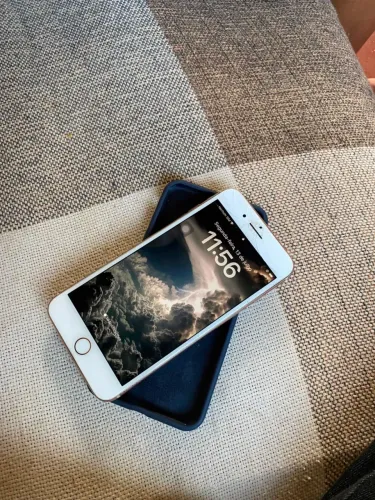 Vendo 8 plus iPhone