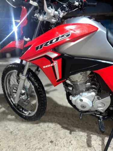 Bros 160