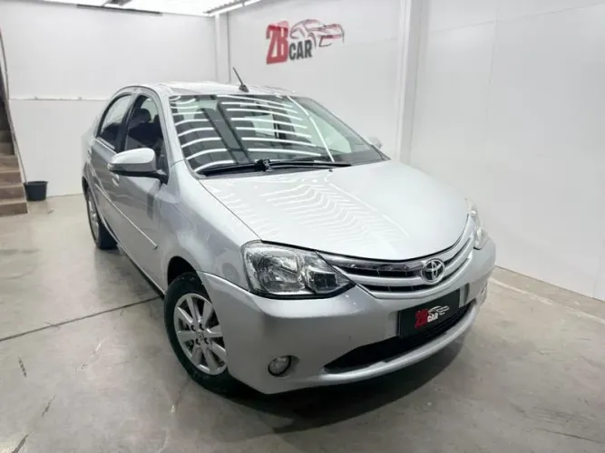 Toyota Etios XLS Sedan 1.5 Flex 16V 4P Aut. 2017