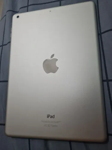 Ipad 1° Geração com bateria para trocar