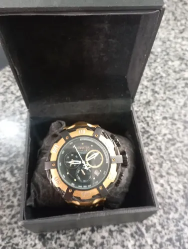 Relógio invicta bolt original, usado porém bem cuidado e novo