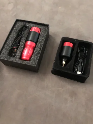 Máquina de Tatuagem Tatoo Modelo Pen com Fonte Digital