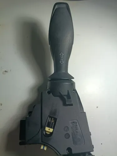 Vendo chave original Ford do Ford Ka 2015 para cima de ligar acender o farol e dá certo