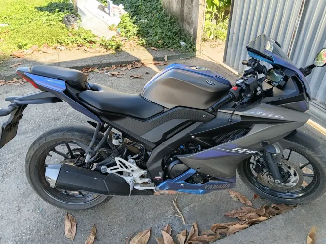 Yamaha R15. 2025. 11.000 reias