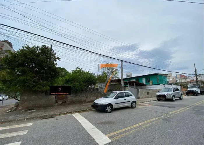 Terreno à venda, 284 m² por R$ 700.000,00 - Canto - Florianópolis/SC