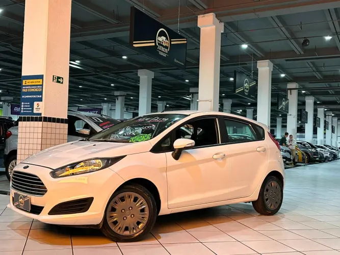 Ford Fiesta 1.6 SE Hatch 16V Flex 4P Powershift 2017