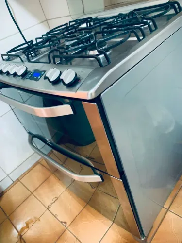 Vendo fogão top 2 forno Electrolux inox espelhado top de alta qualidade impecável opo