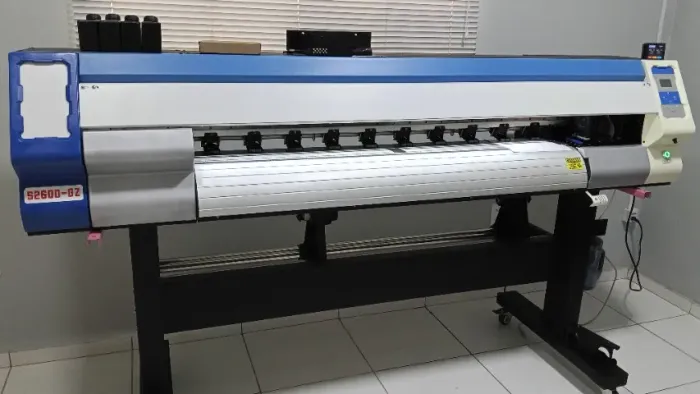 Plotter de  impressão - UV 