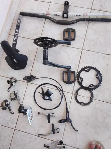 Vendo e troco peças de bike 
