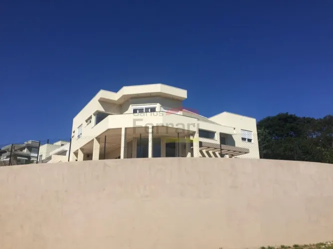 Casa em condomínio de alto padrão em Atibaia