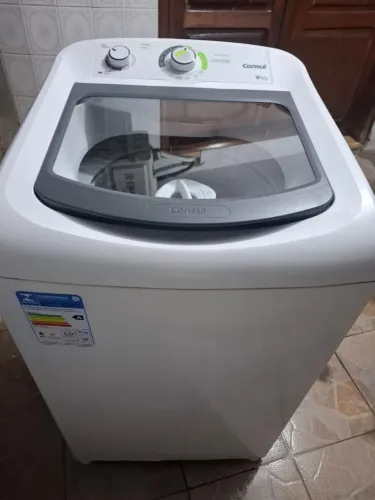 Maquina de lavar Consul 9kg silenciosa. Faz tds os processos. Entrego testo . Uso de casa