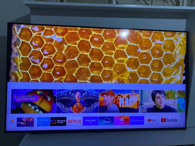 Tv Smart 50 polegadas 4k Samsung tizen detalhe imperceptível
