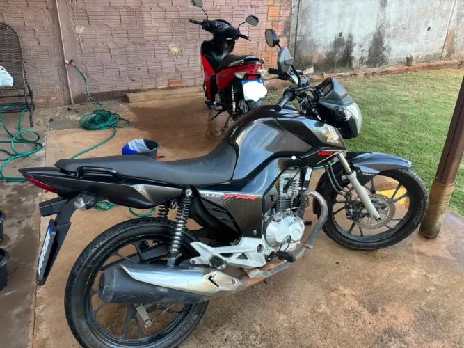 Honda CG Fan 160 2019 - Cinza