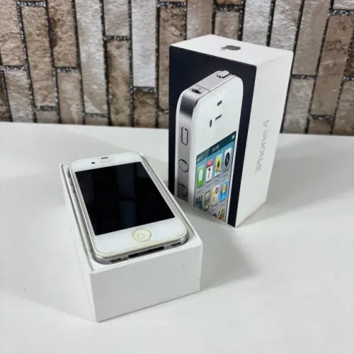Antigo iPhone 4 8Gb - Apple