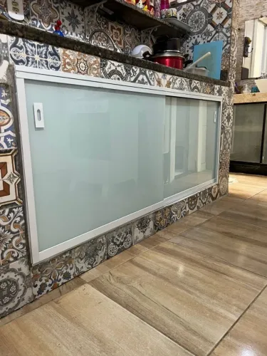 Armário de pia