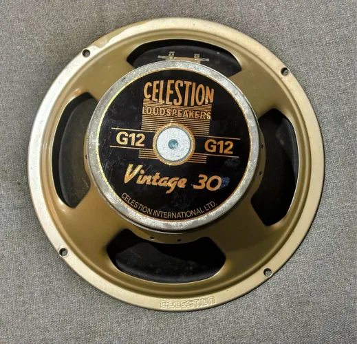 Alto Falante Celestion 12 V30 16ohm