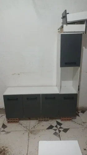 Vendo um armário , suspenso!