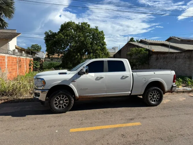 Ram 3500 Limited Longhorn 6.7 TB CD Diesel 2024