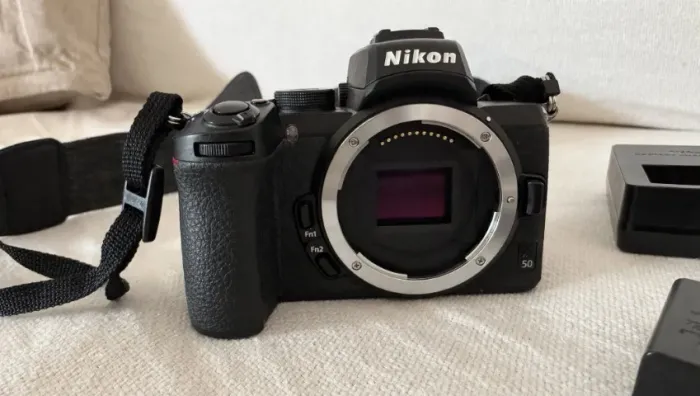 Nikon Z50 Corpo - 20.000 Cliques - 2 Baterias + Carregador Original
