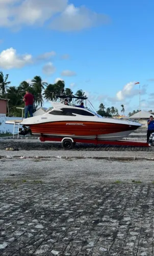 Phoenix 27 com 50 horas 