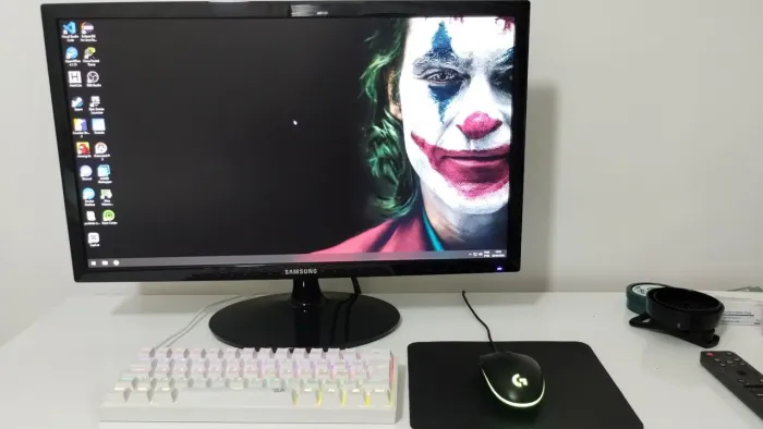 PC Gamer Completo em Perfeito Estado! Inclui Monitor, Mouse e Teclado também
