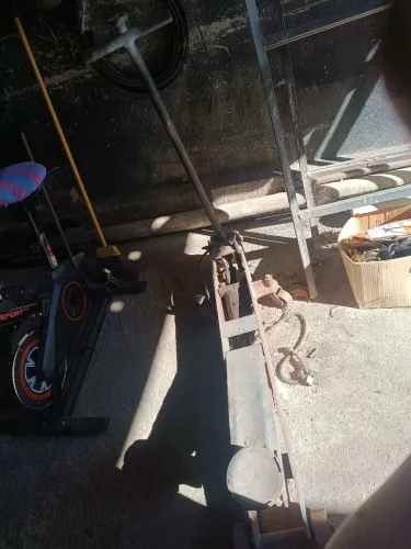 Macaco para levantamento de carro