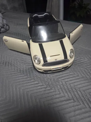 Carrinho de brinquedo