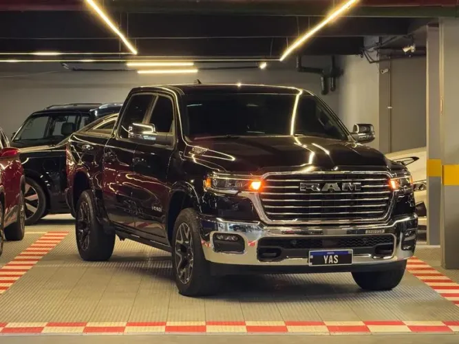 Ram 1500 Laramie 3.0 CD Bi-TB 4X4 Aut. 2025