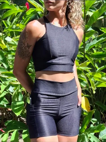 Conjunto Preto Absoluto. Tecido Canelado Acetinado.