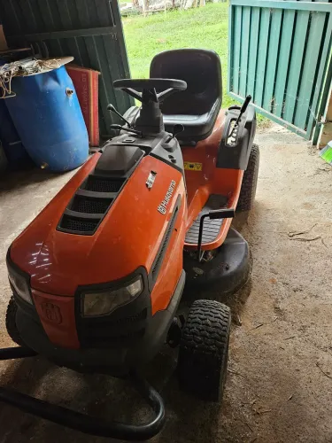 Cortador de grama Husqvarna LT 1597