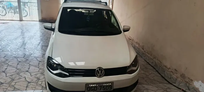 Volkswagen Fox 1.0 MI Total Flex 8V 5P 2013