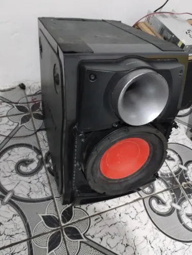 Caixa com subwofer 8 polegadas
