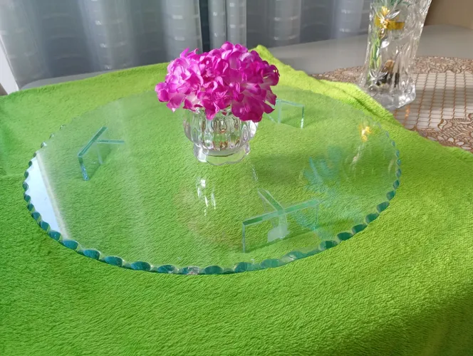 Bandeja de vidro para bolos decorados.tamanho 45CM