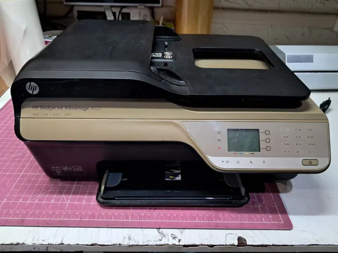 Impressora Multifuncional Hp Deskjet Advantage 4625 